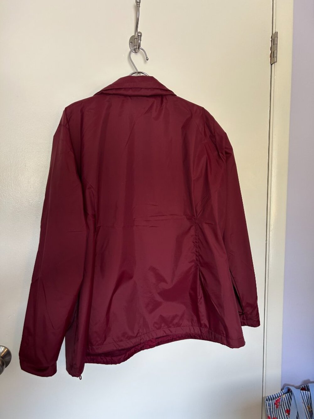 Columbia Packable Rain Jacket in Burgundy 2X - Picture 6 of 14